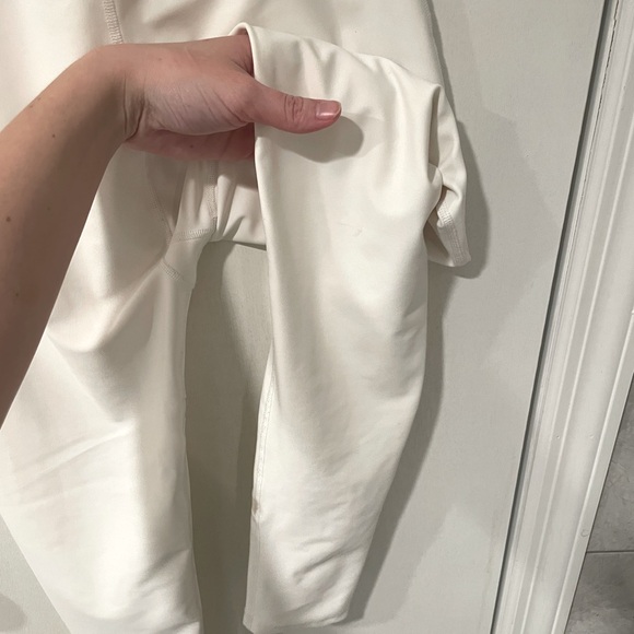Beyond Yoga Perfect Illusion High Waist midi legging in white size L - Picture 10 of 10